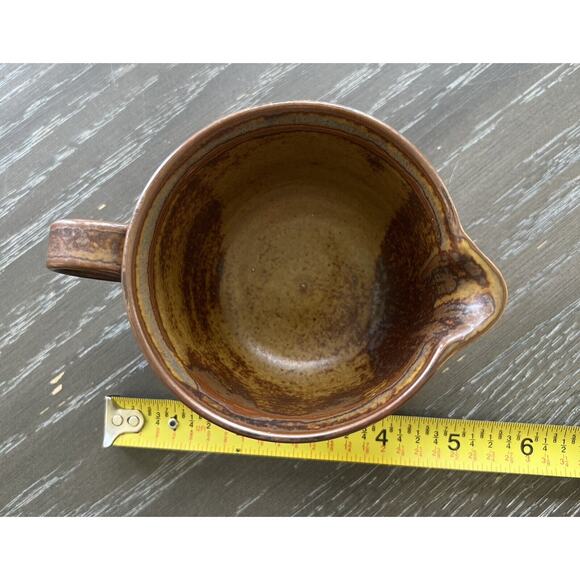 Iron Mountain Stoneware Pottery Roan Creamer Brown, Small Chip On Bottom See Pic - Picture 8 of 11